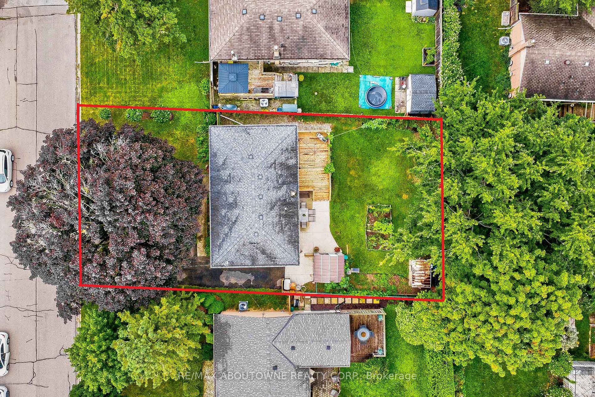 5411 Randolph Crescent