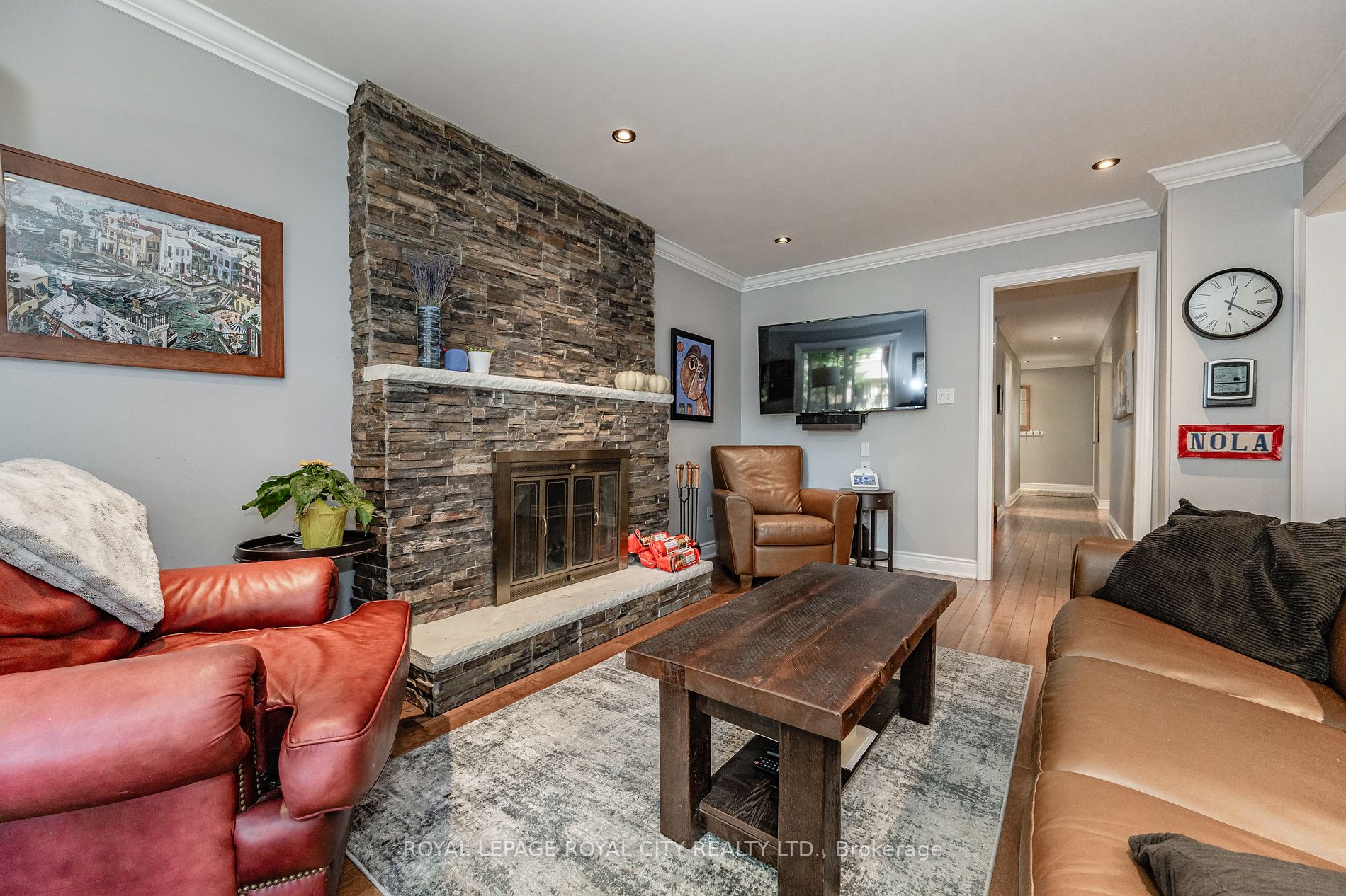 5764 Turney Dr