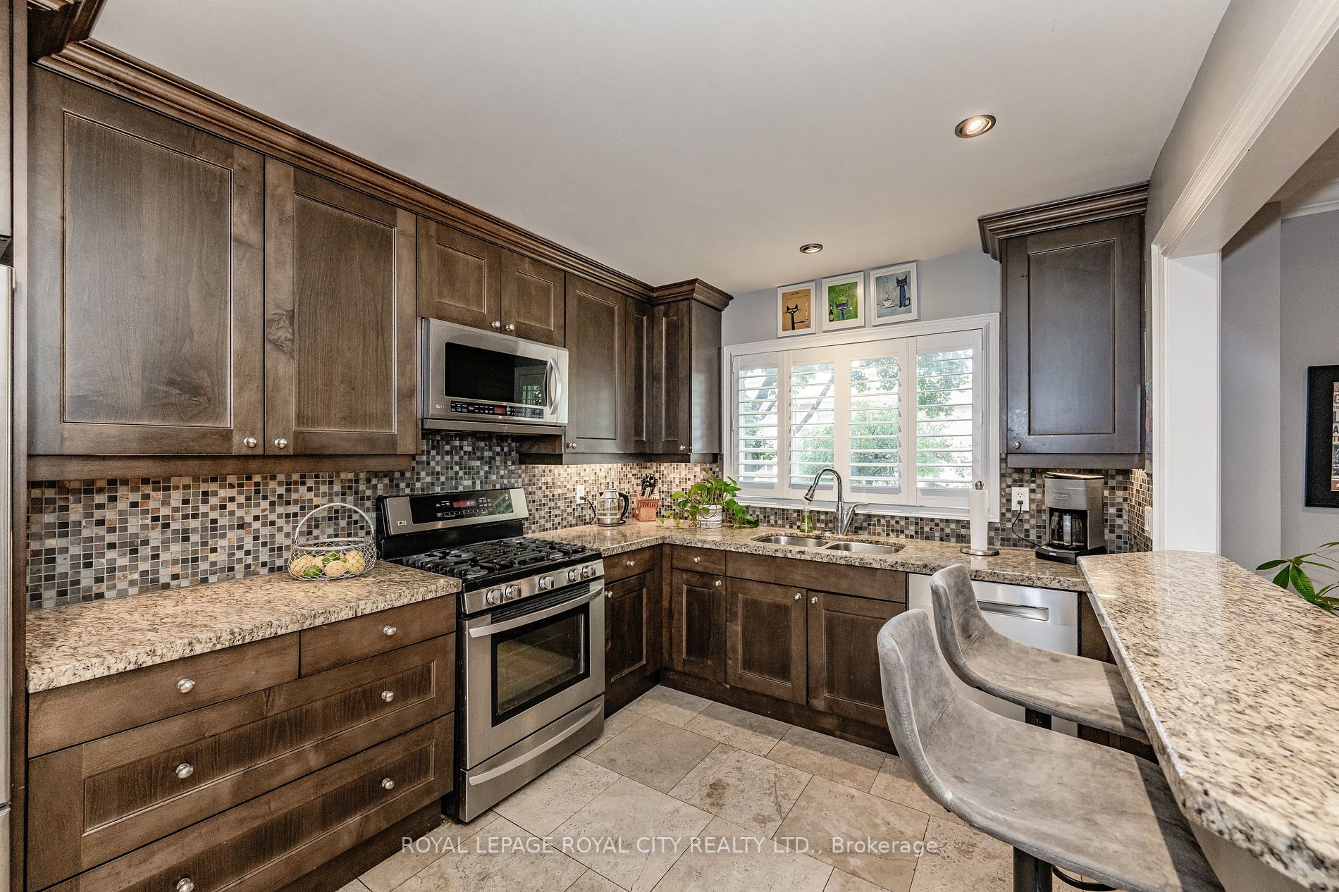 5764 Turney Dr