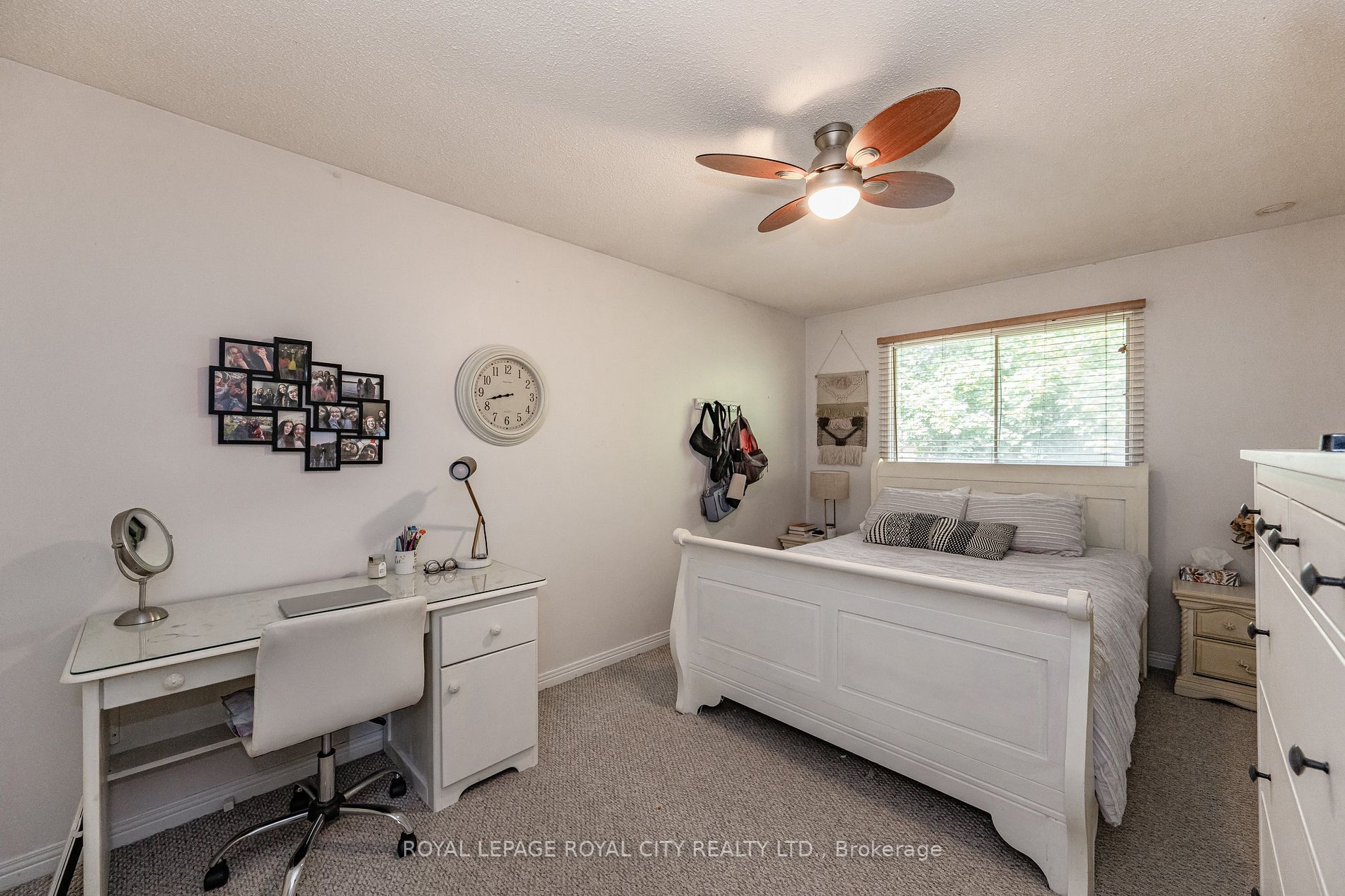 5764 Turney Dr