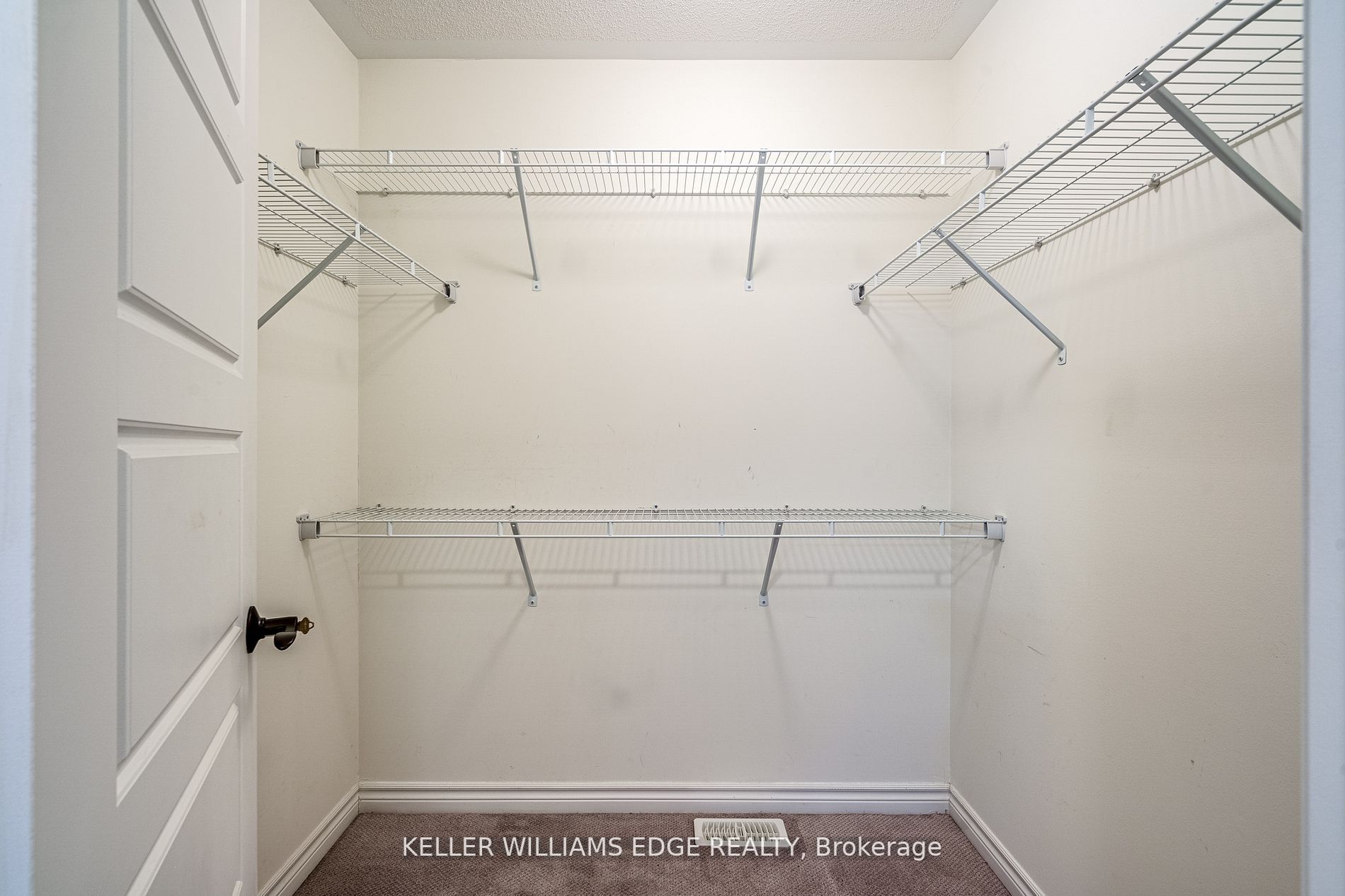 240 Chilver Heights