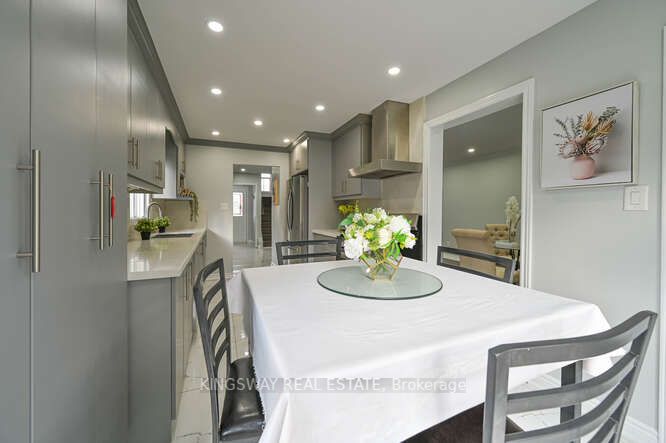 38 Solway Ave