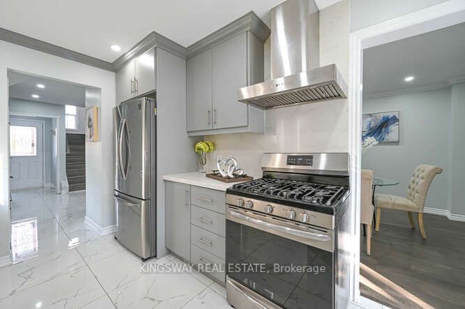38 Solway Ave