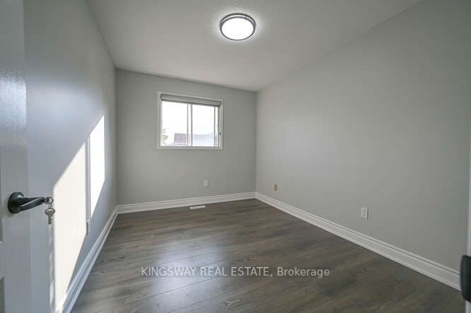 38 Solway Ave