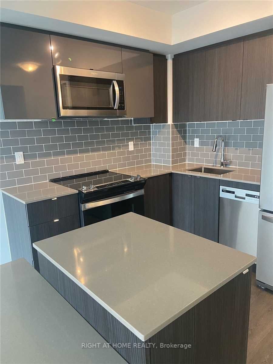 1461 Lawrence Ave W, #1003