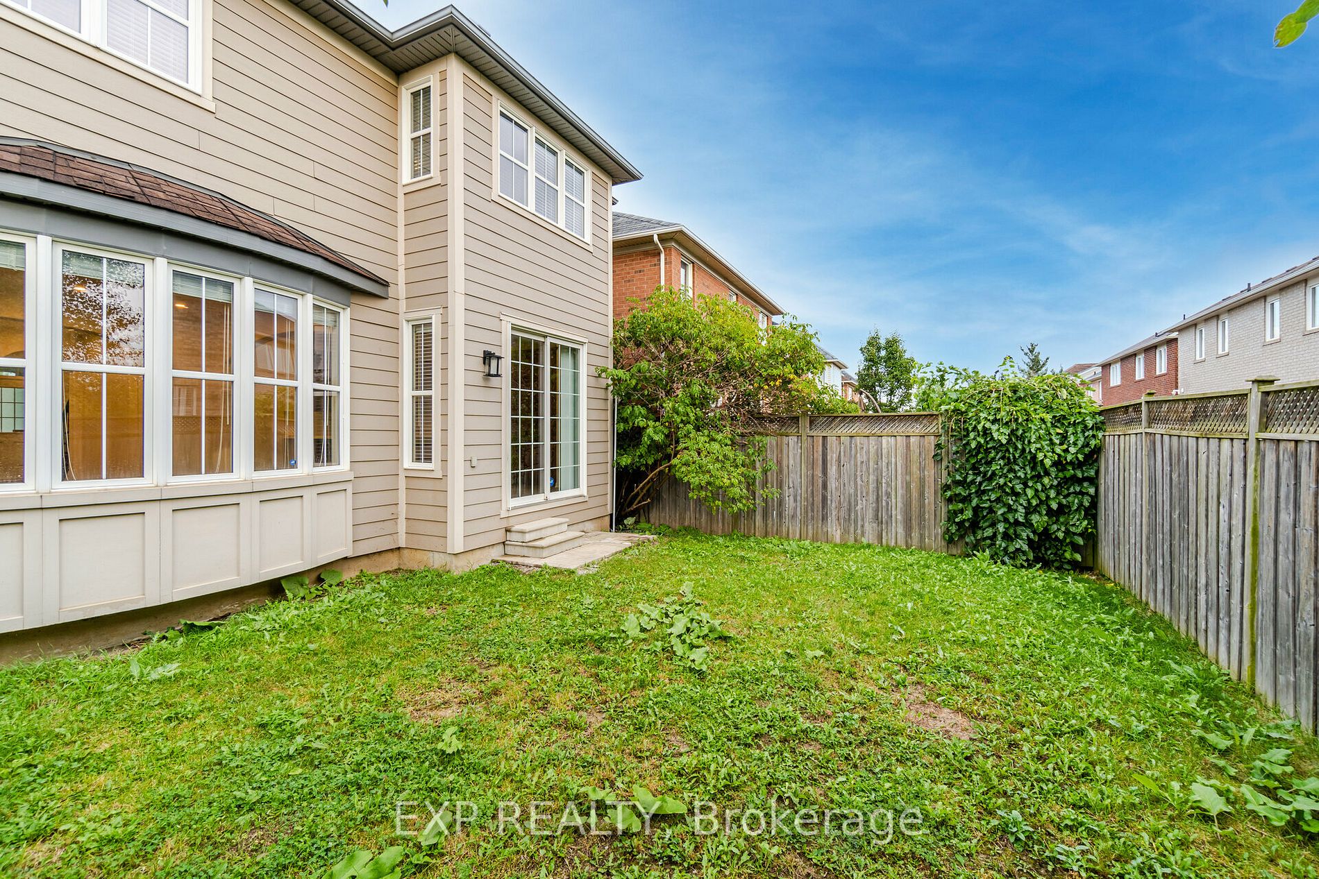 349 Ware Crescent