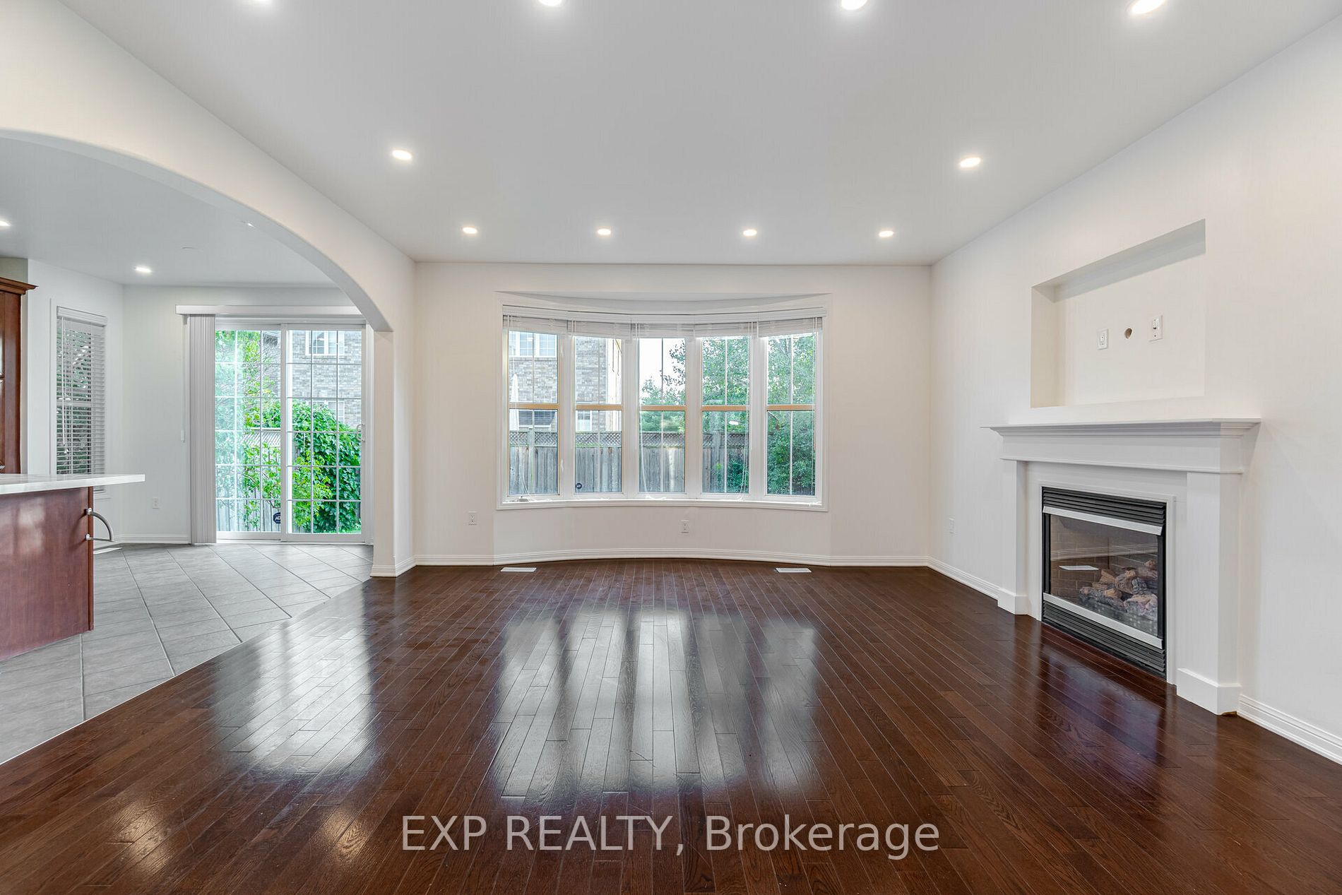 349 Ware Crescent