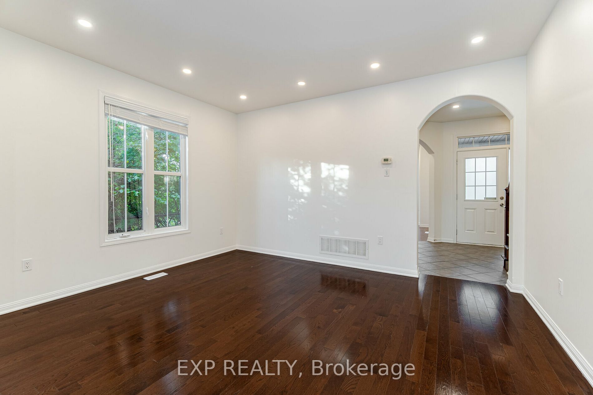 349 Ware Crescent