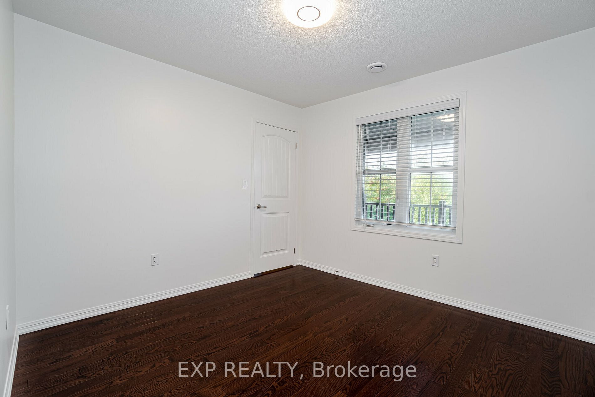 349 Ware Crescent