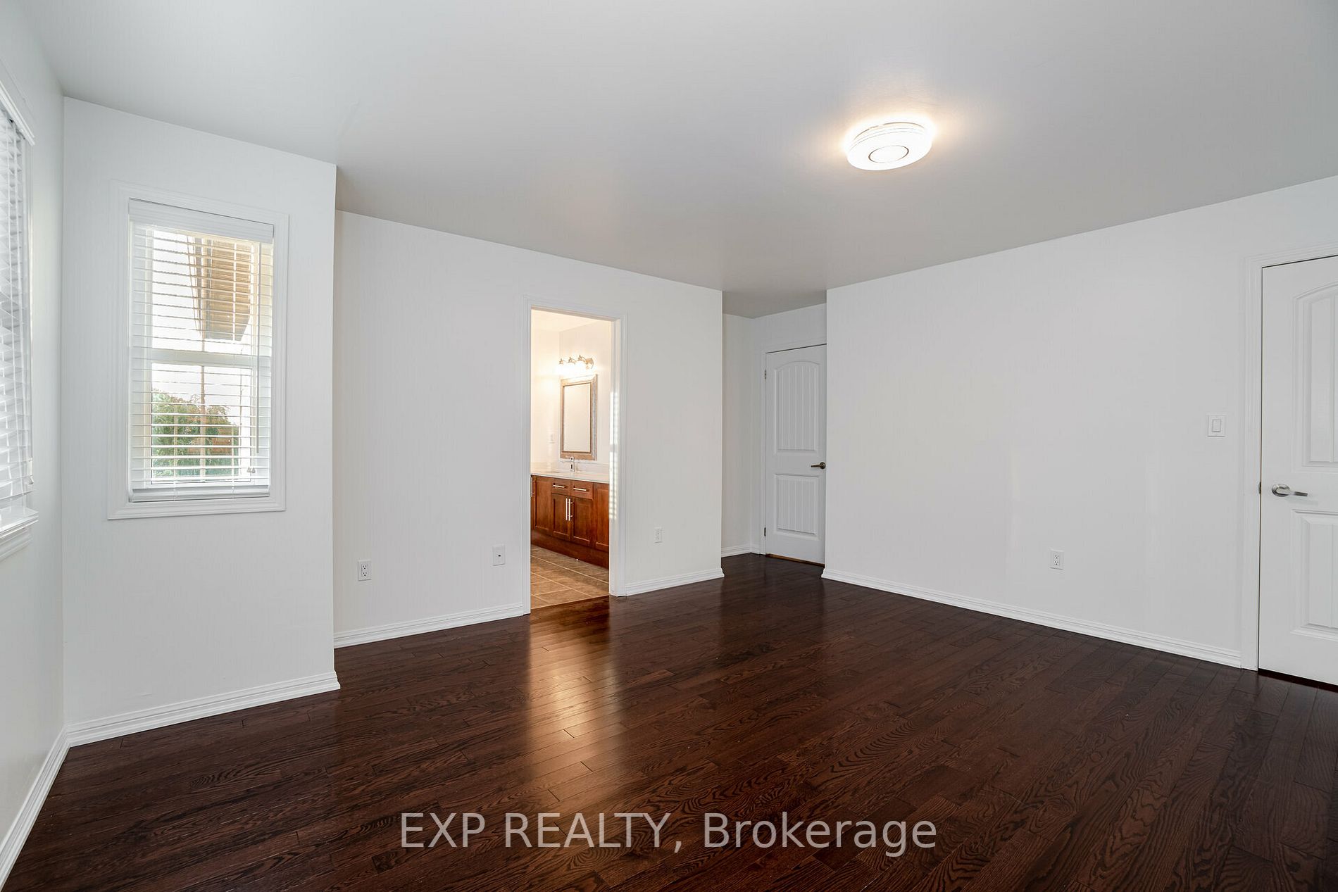 349 Ware Crescent