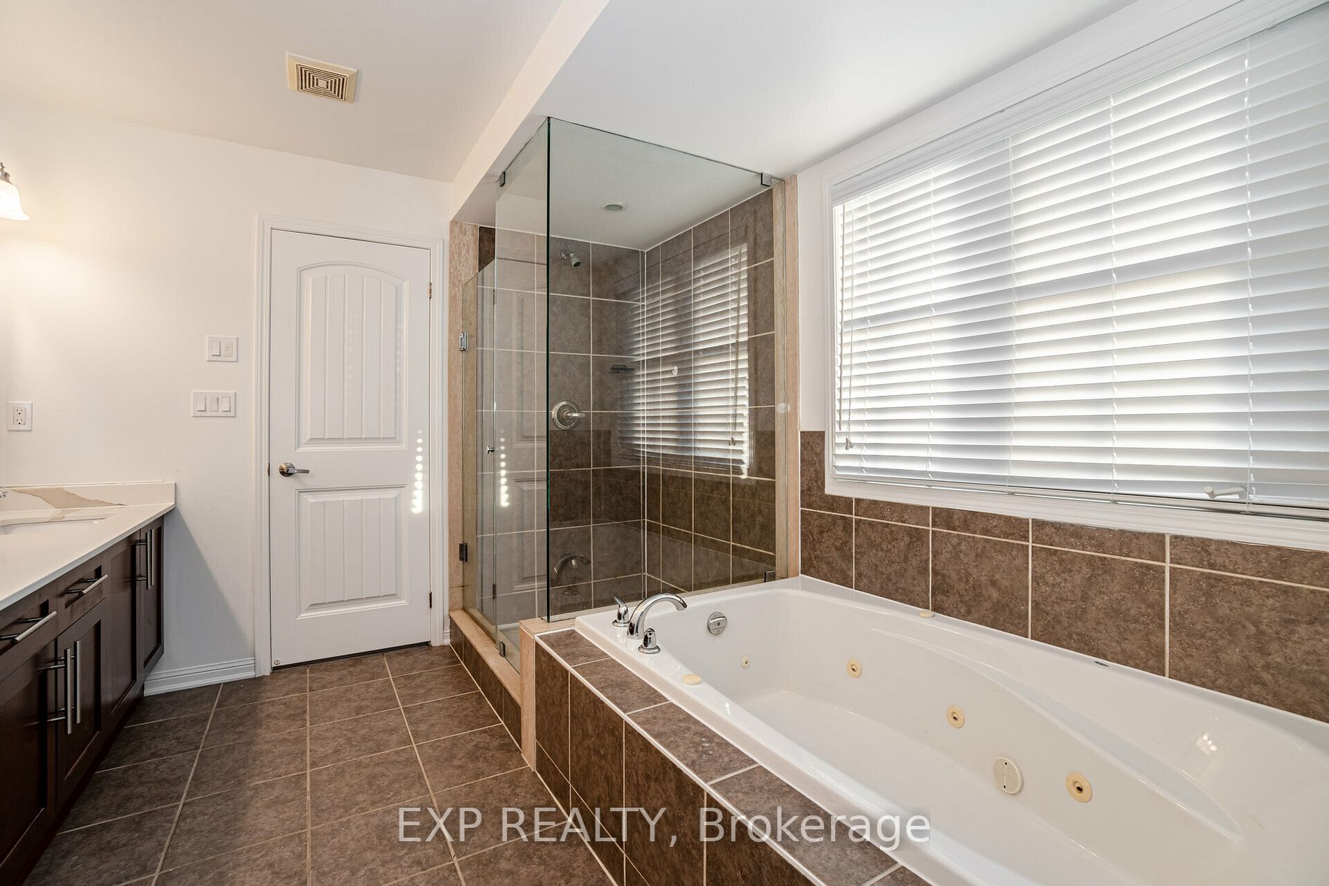349 Ware Crescent