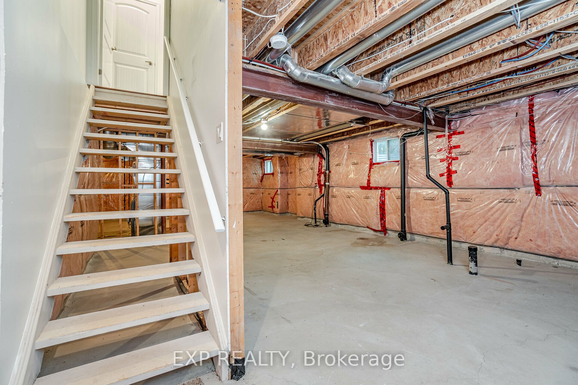 349 Ware Crescent