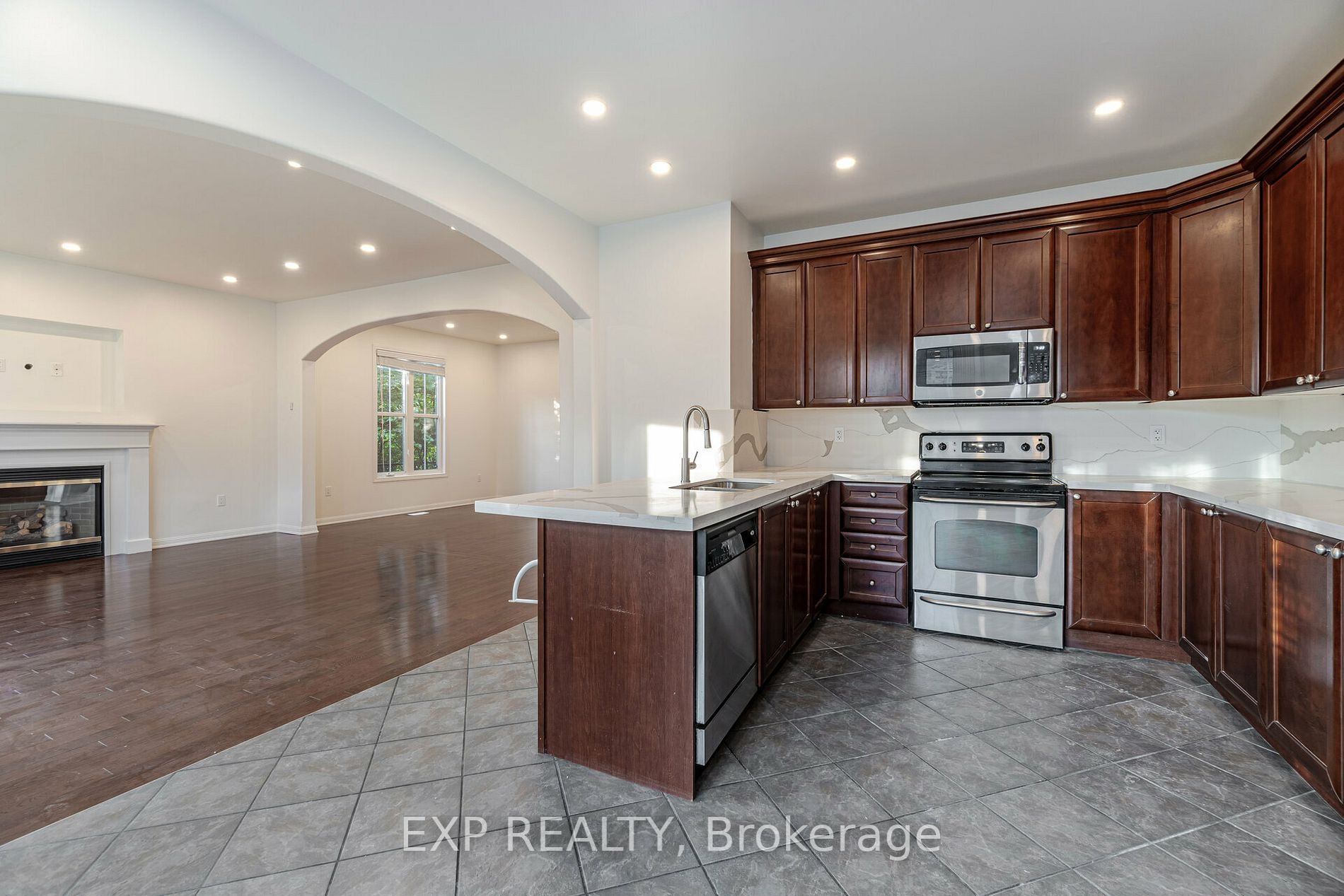 349 Ware Crescent