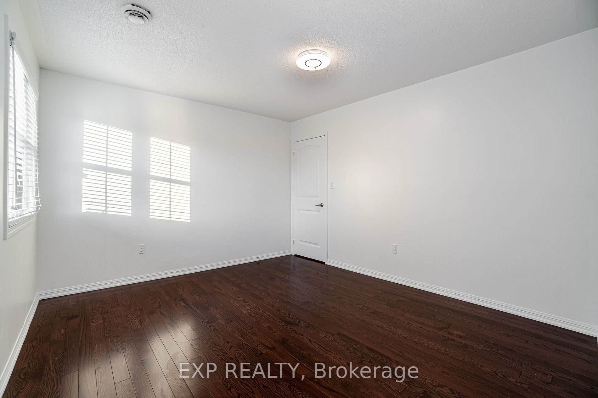 349 Ware Crescent
