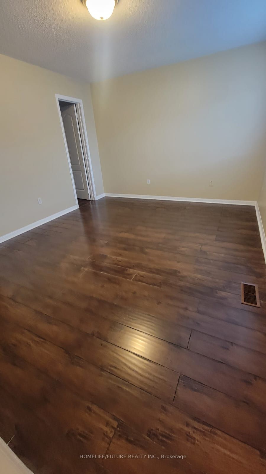 118 Sweetwood Circ