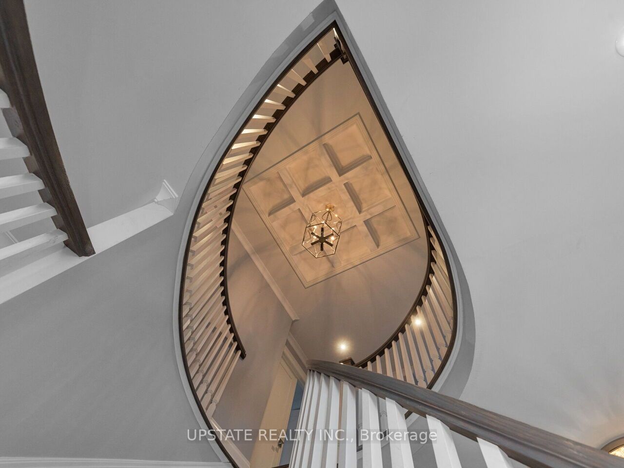 52 Michelangelo Blvd