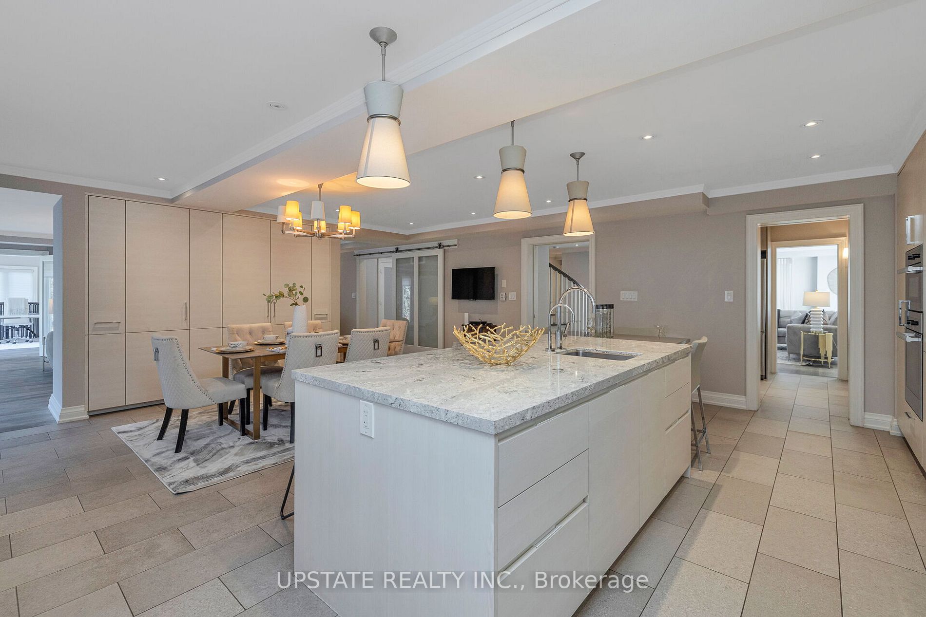 52 Michelangelo Blvd