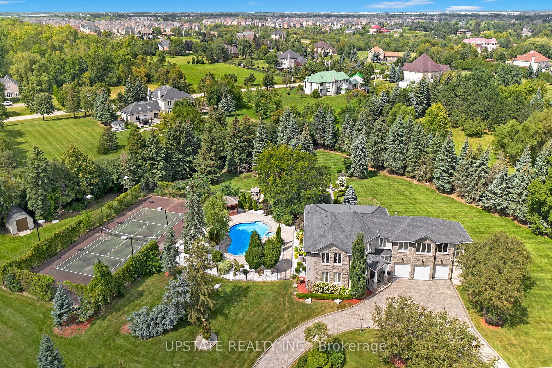 52 Michelangelo Blvd