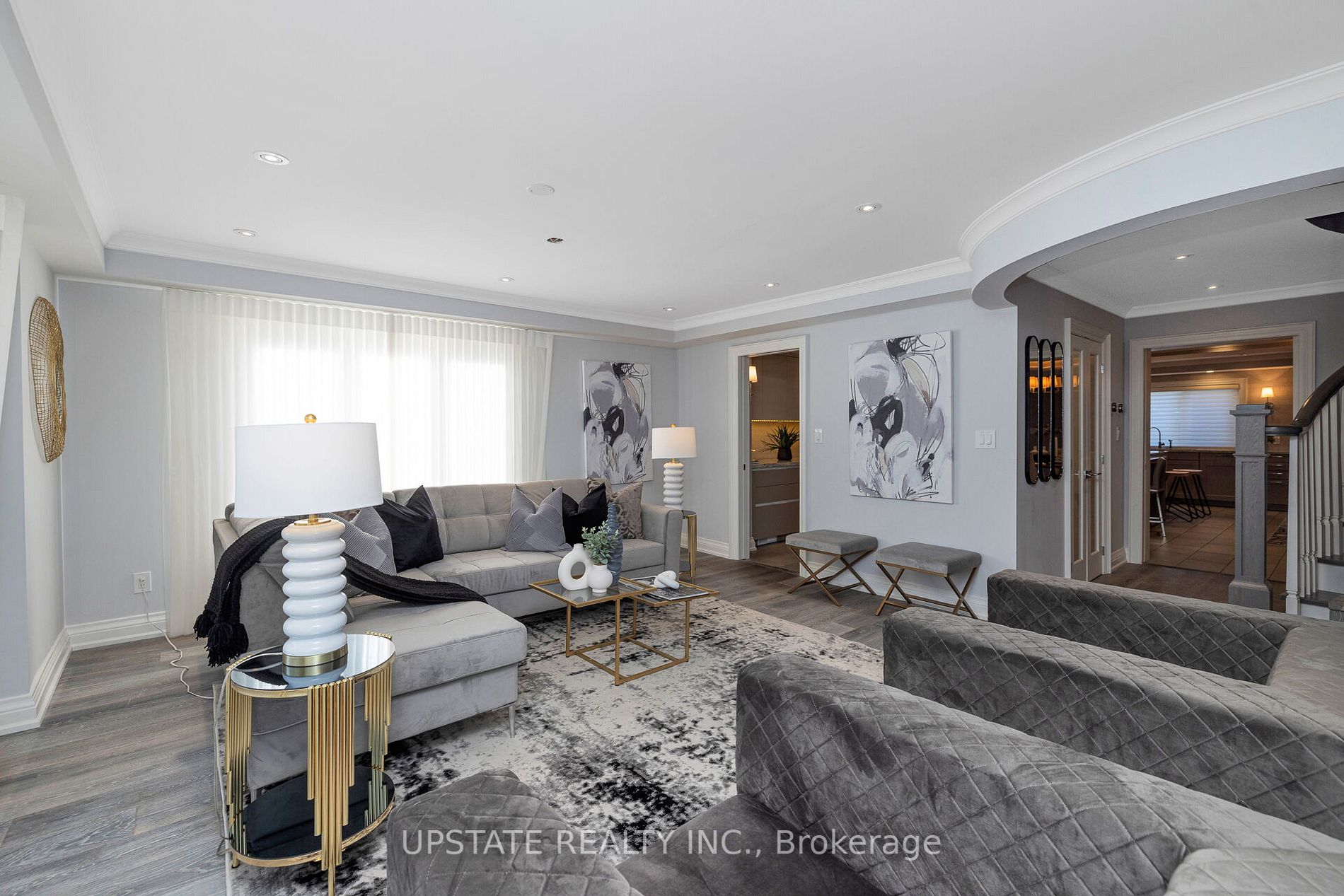 52 Michelangelo Blvd