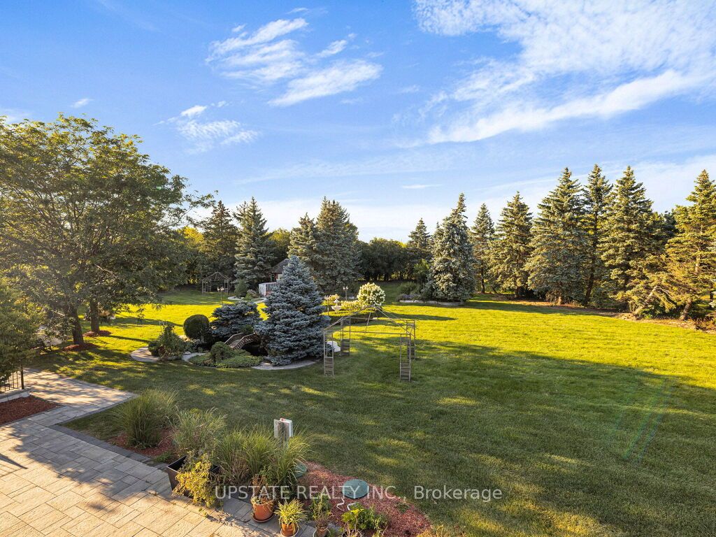 52 Michelangelo Blvd