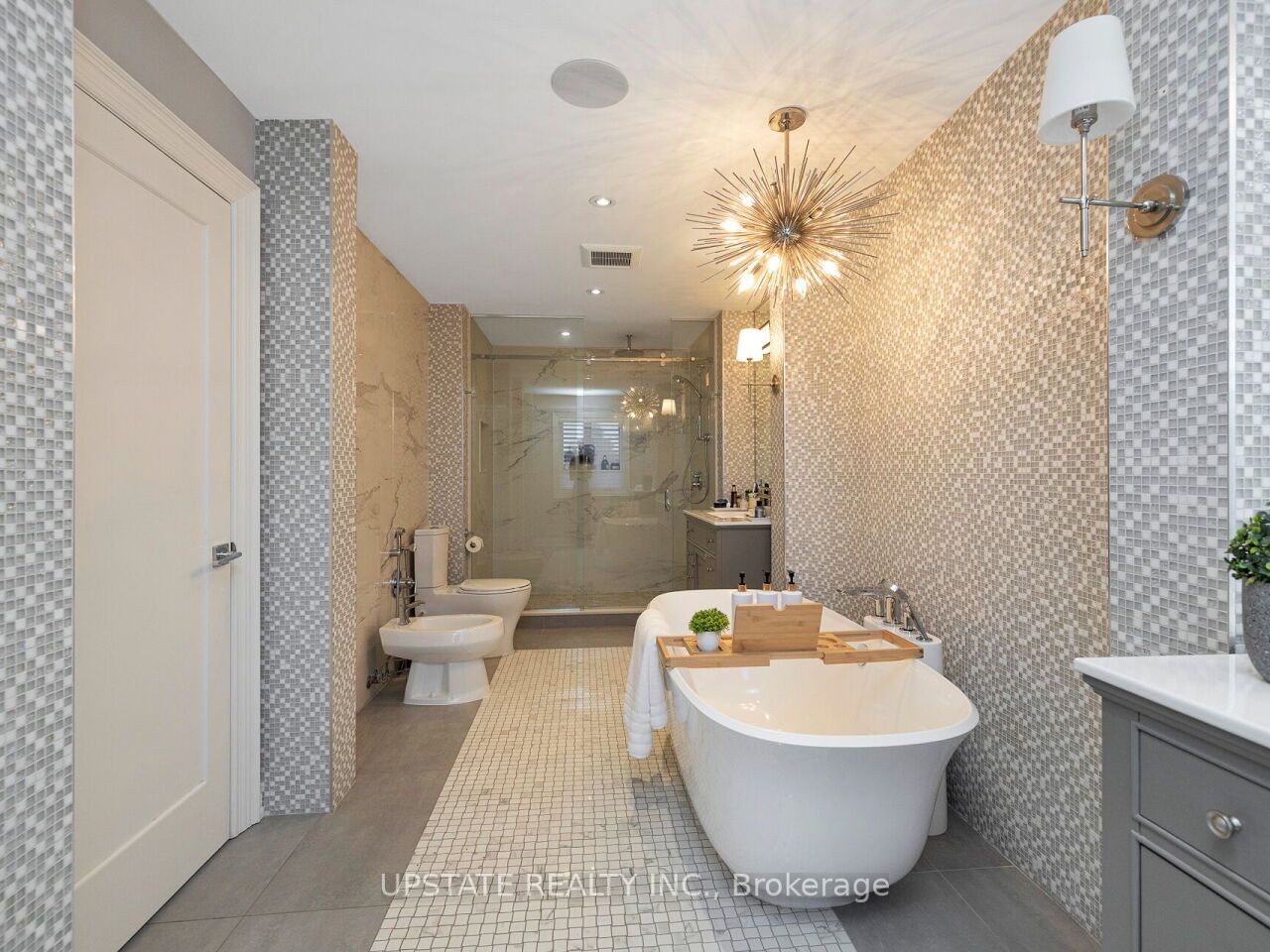 52 Michelangelo Blvd