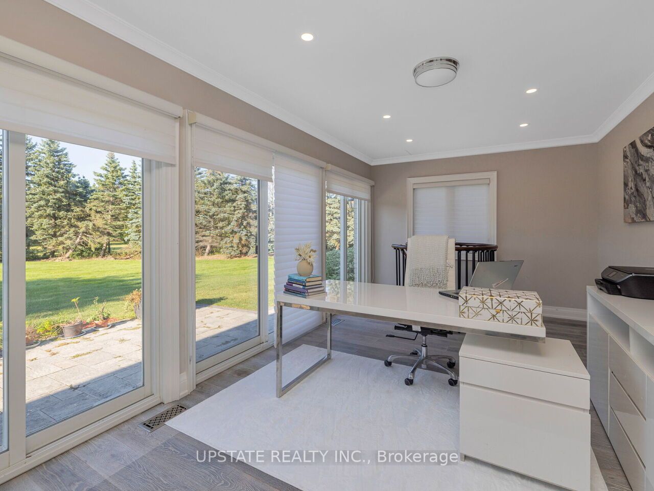 52 Michelangelo Blvd