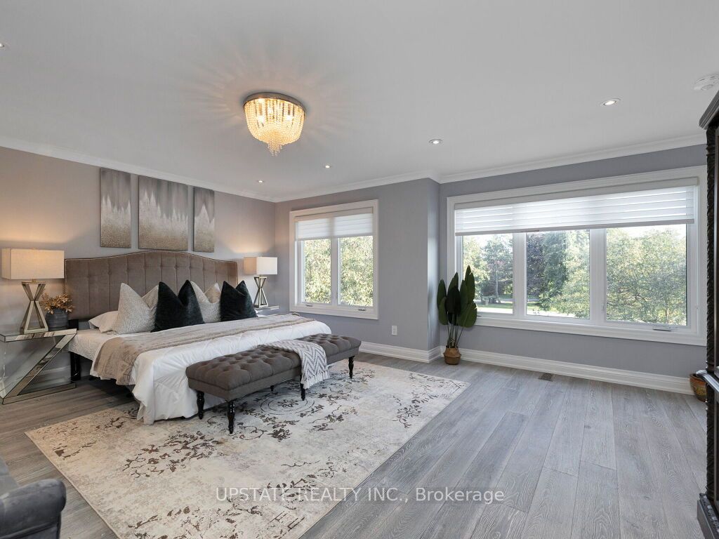 52 Michelangelo Blvd