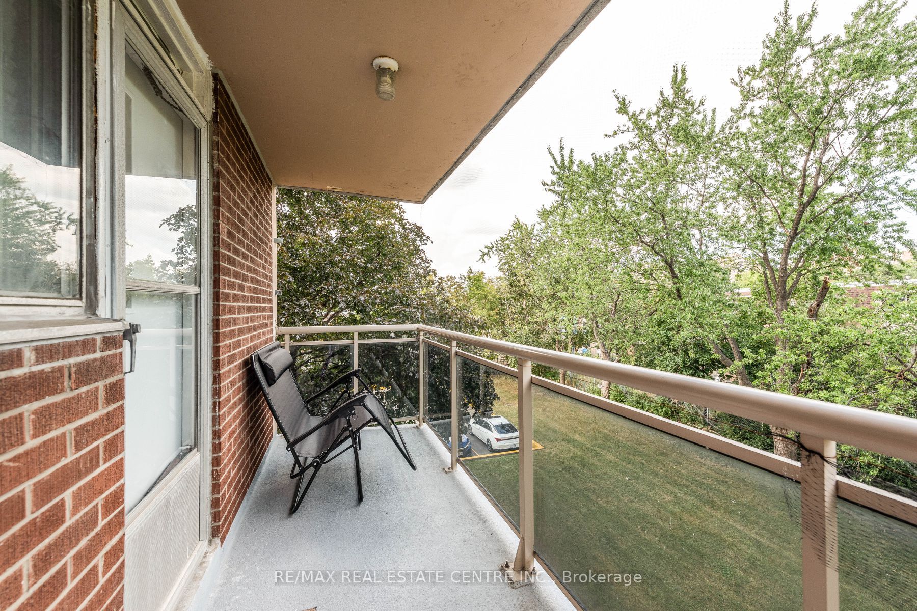 49 Silverstone Drive, #308
