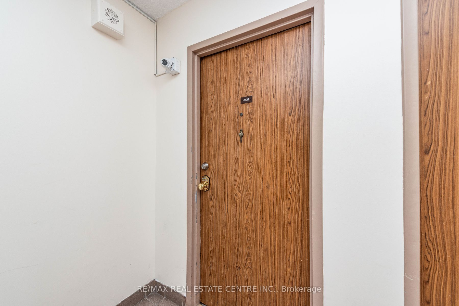 49 Silverstone Drive, #308