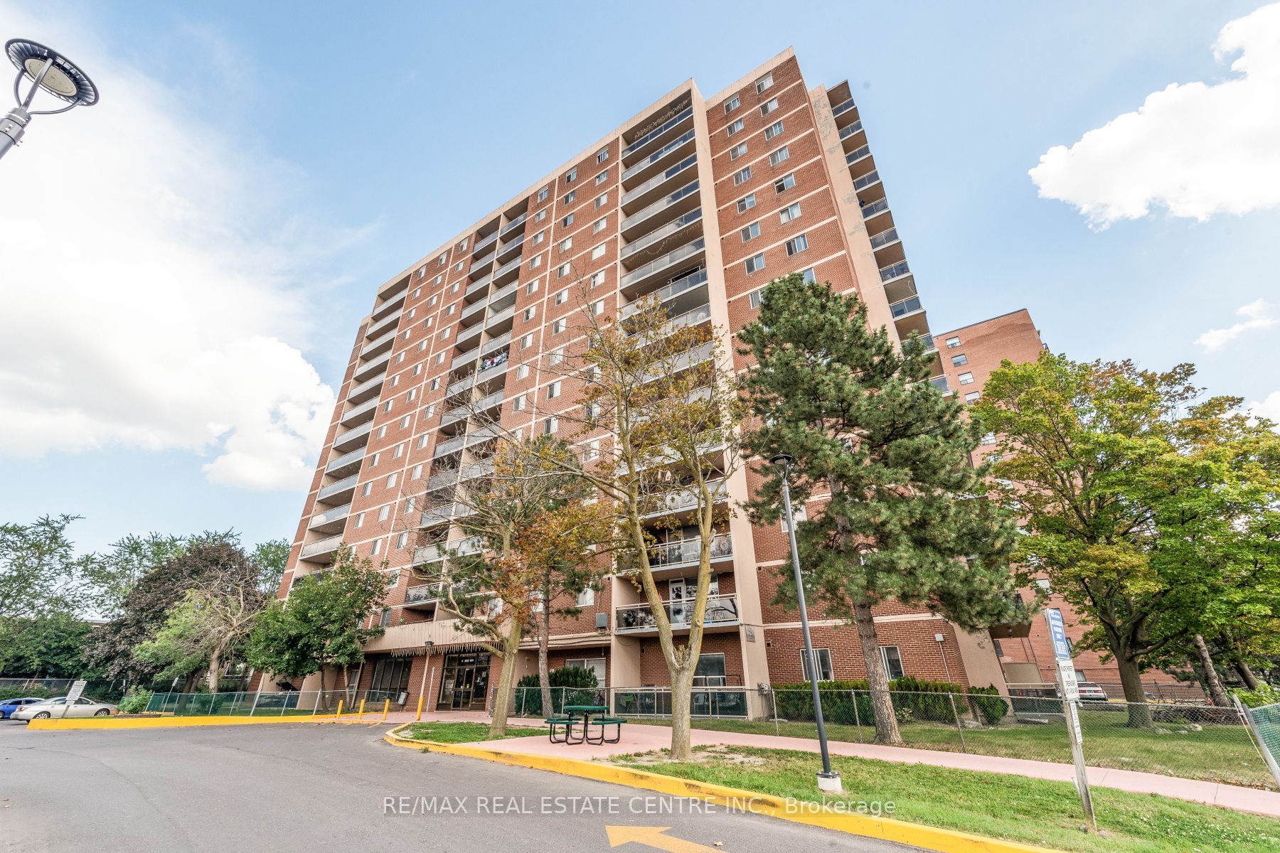 49 Silverstone Drive, #308