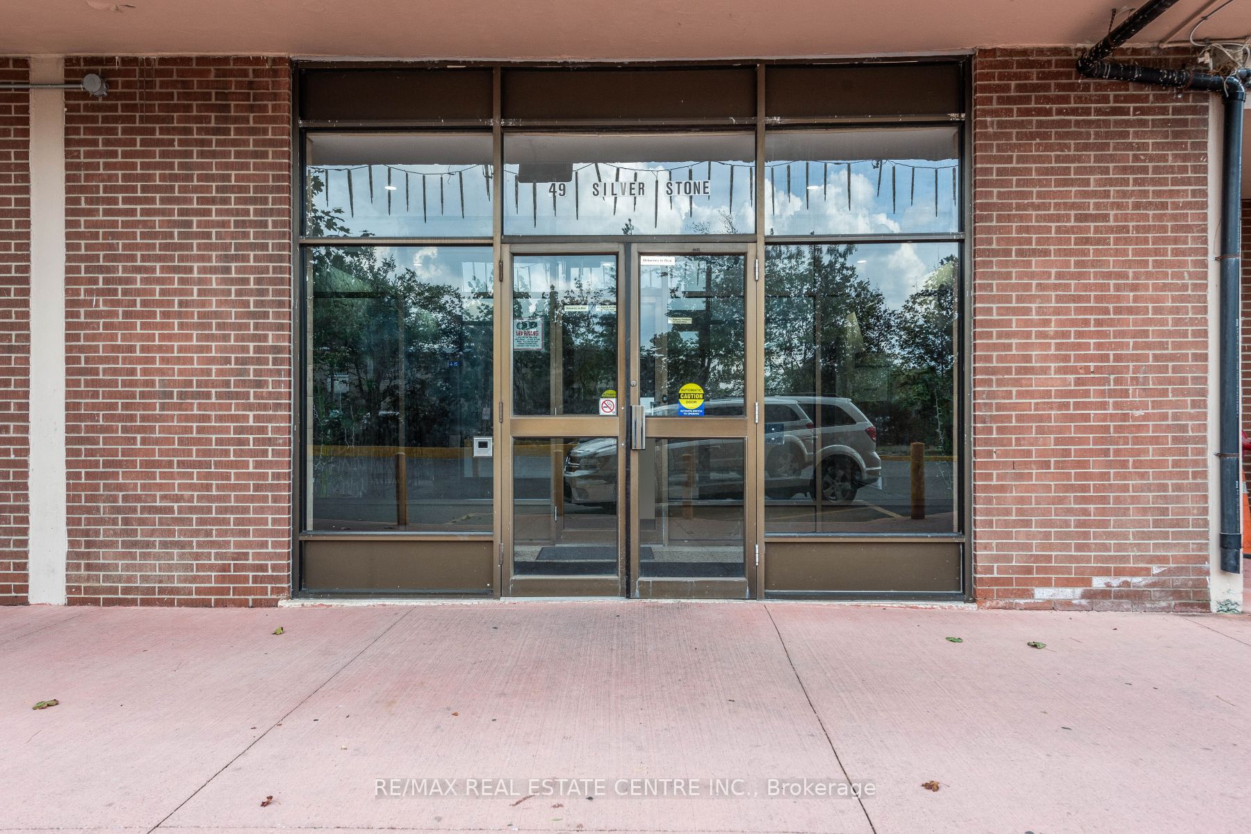 49 Silverstone Drive, #308