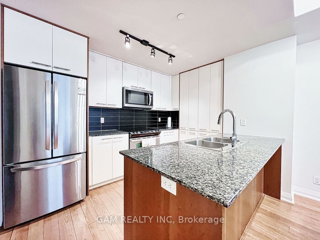 1 Valhalla Inn Rd, #103
