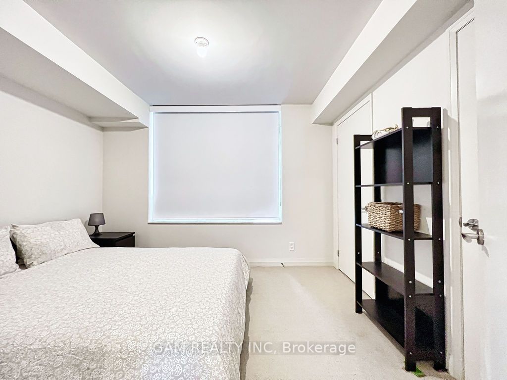 1 Valhalla Inn Rd, #103