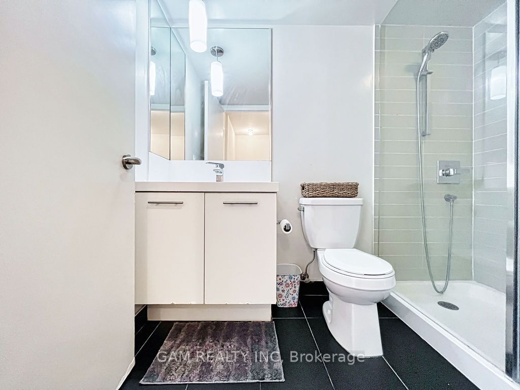 1 Valhalla Inn Rd, #103