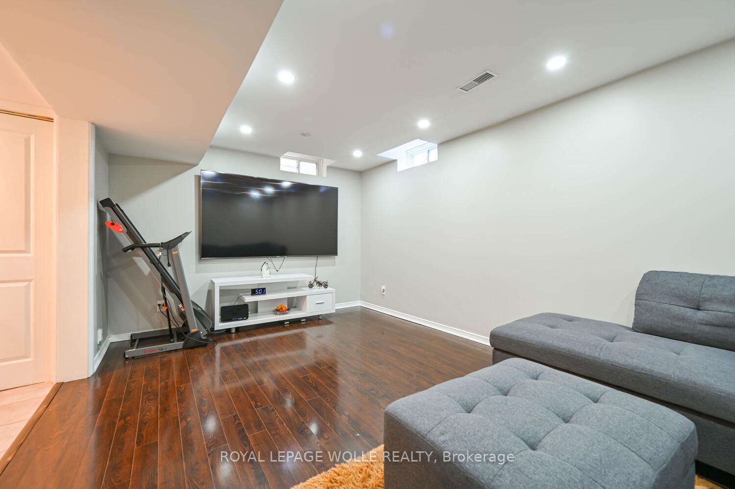 19 Secord Cres