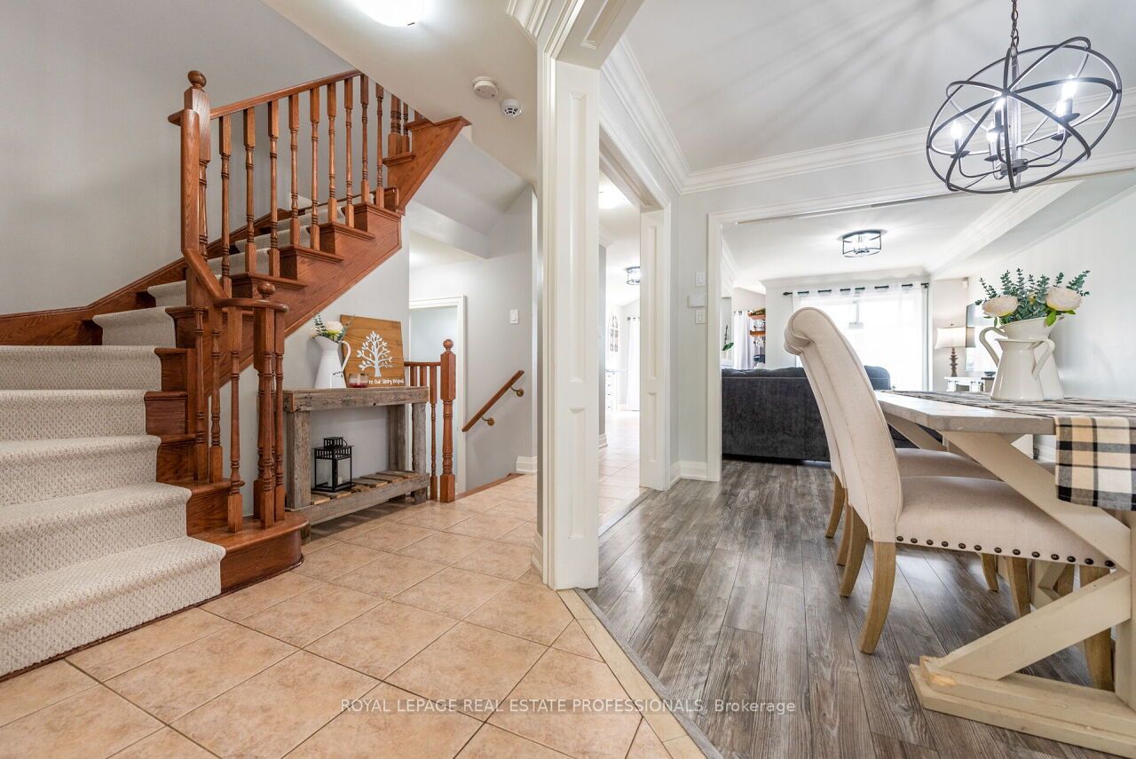 29 Woodcote Cres