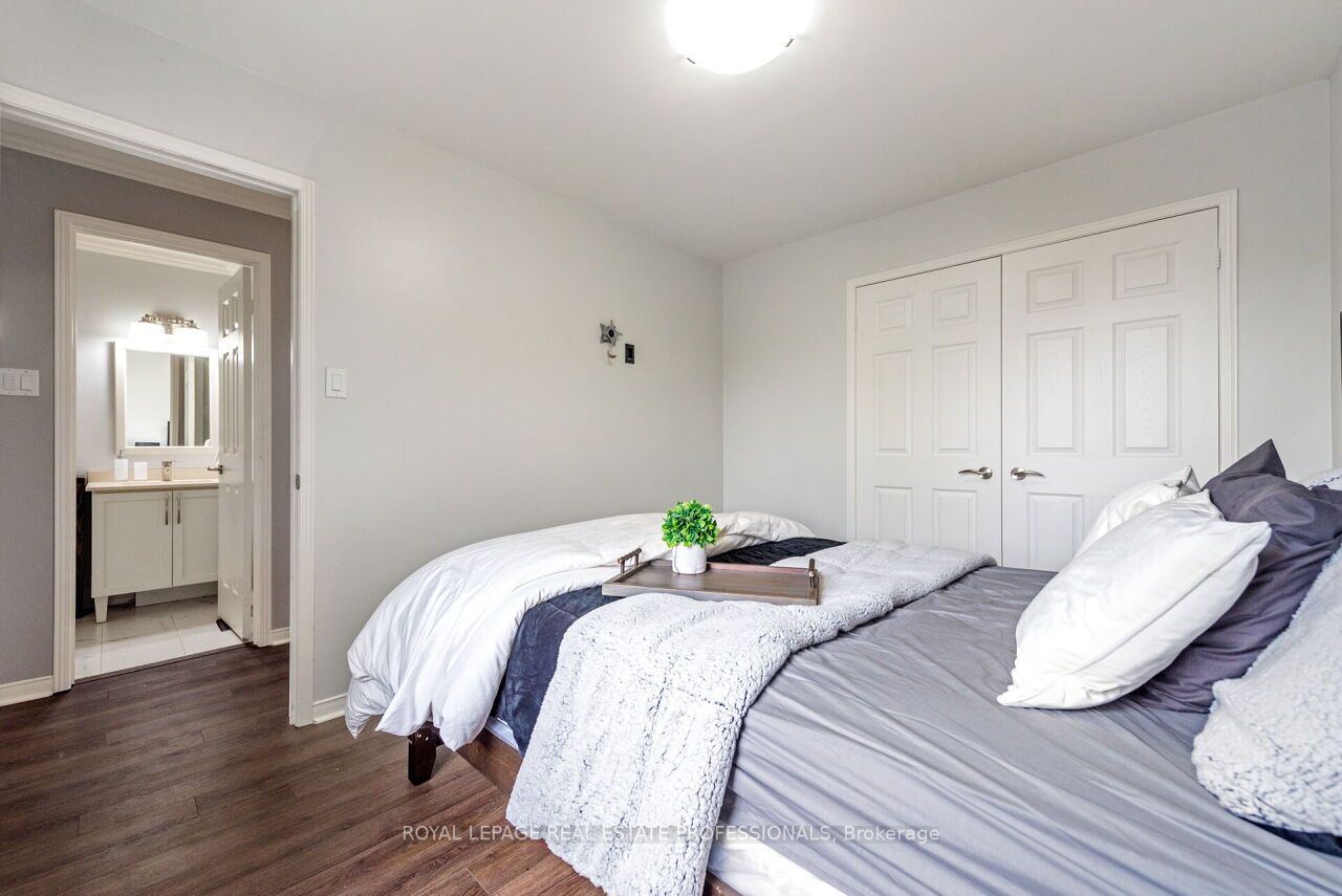 29 Woodcote Cres