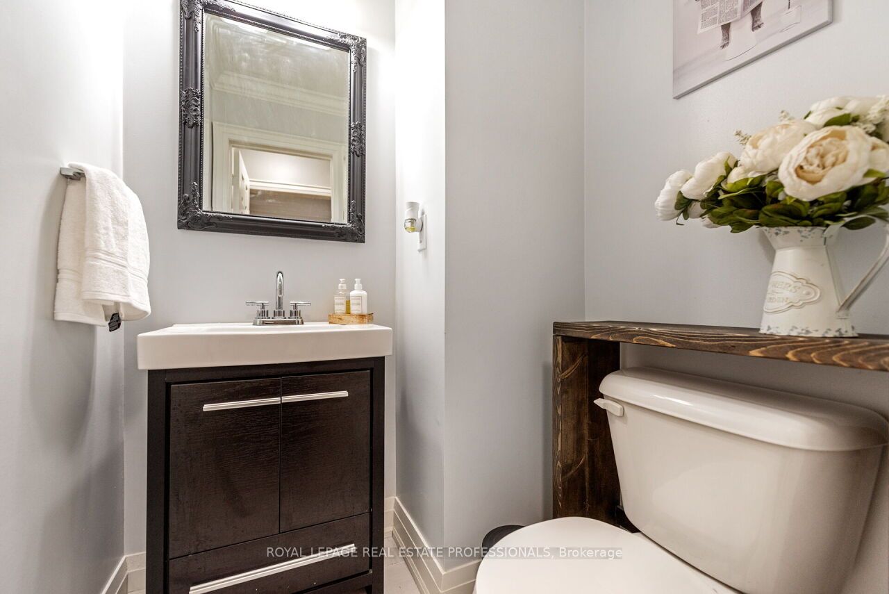 29 Woodcote Cres
