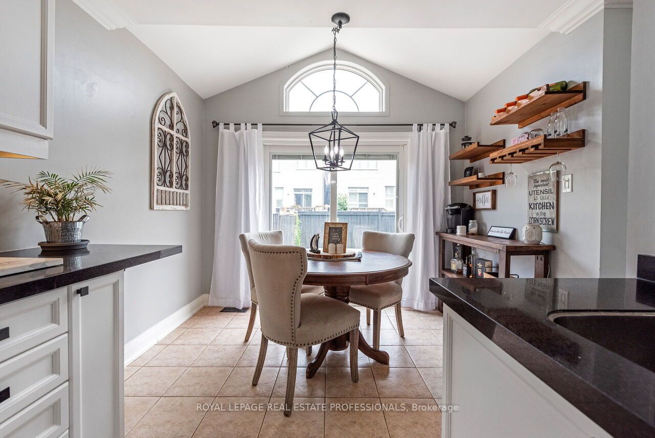 29 Woodcote Cres