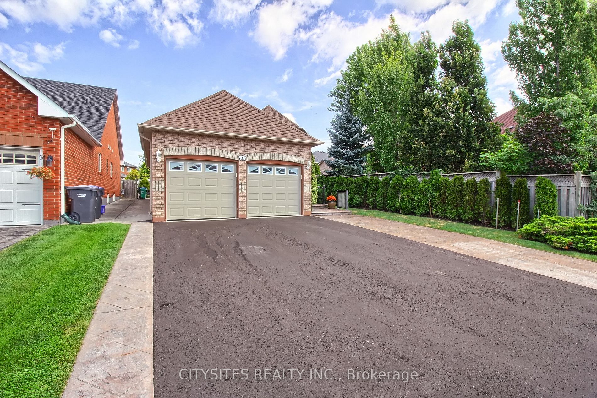 1 Baybrook Rd N