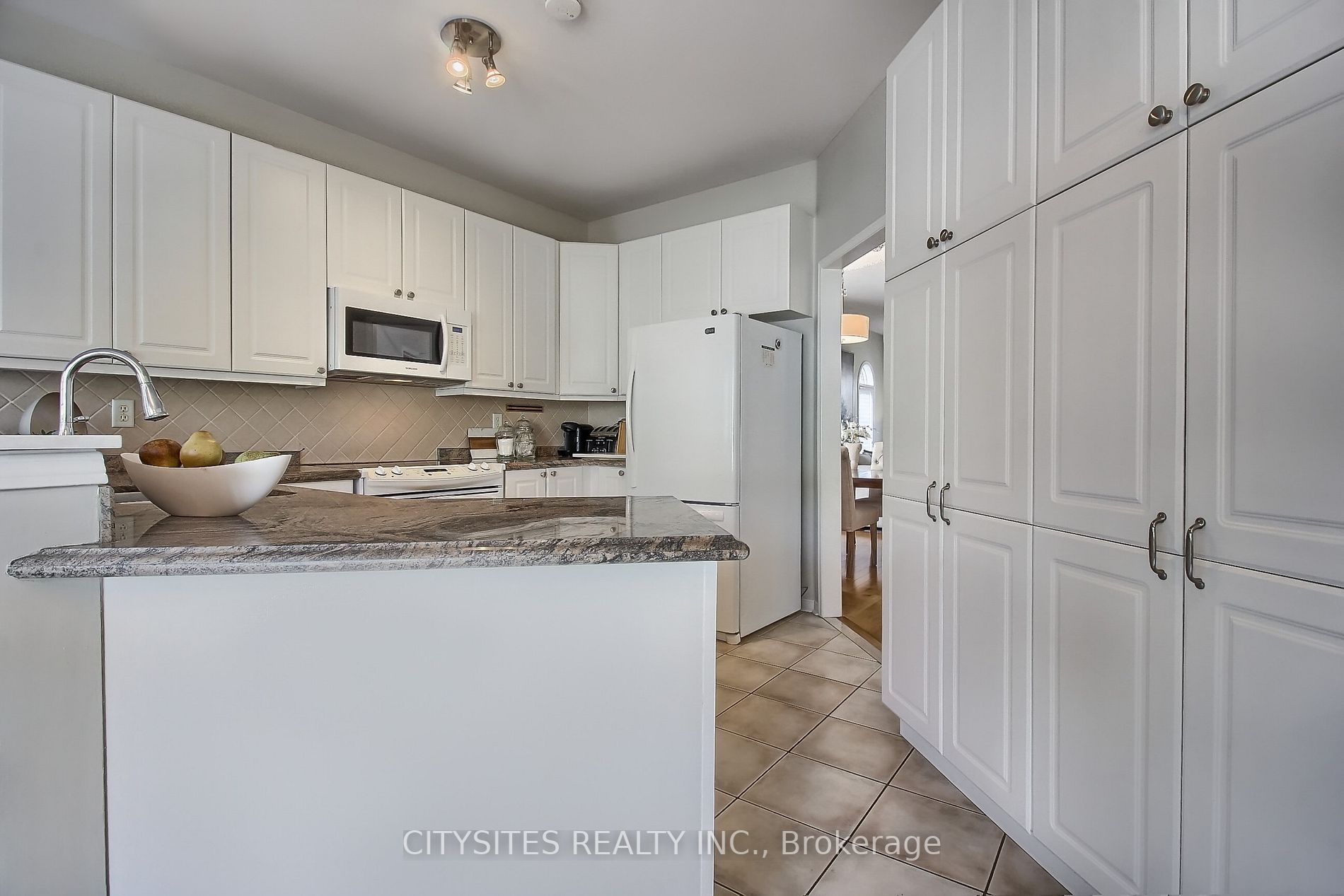 1 Baybrook Rd N