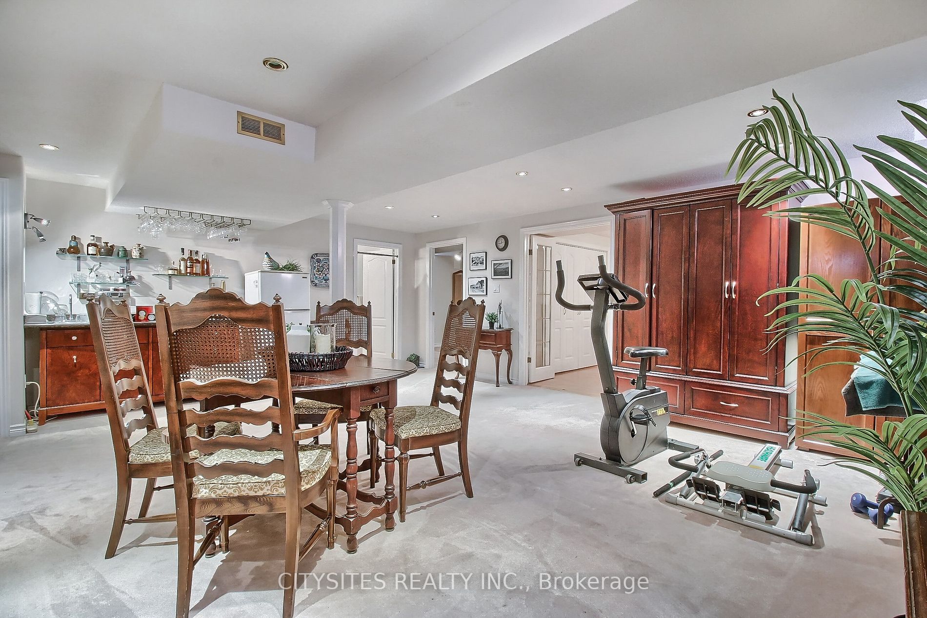 1 Baybrook Rd N