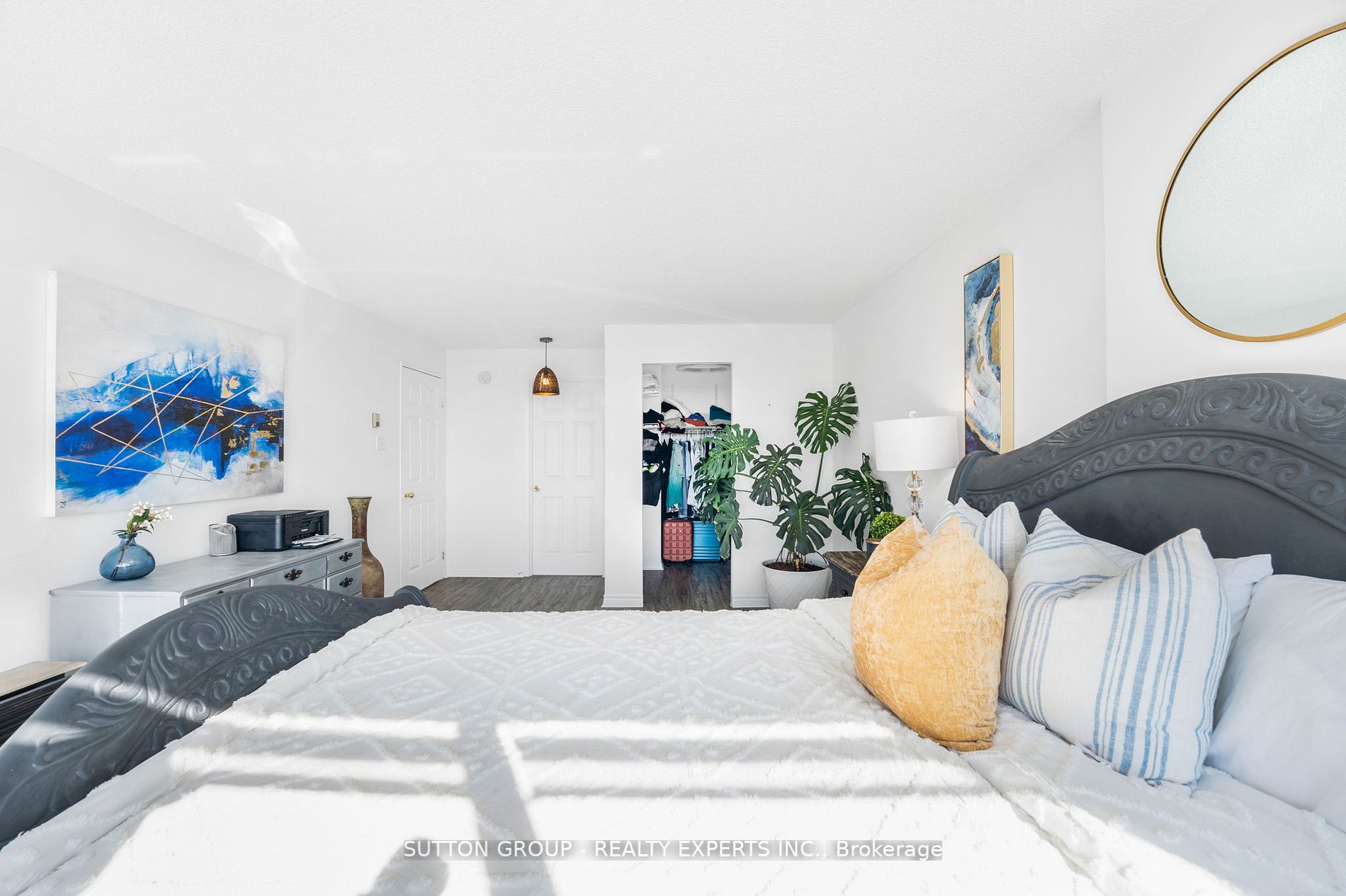 25 Fairview Rd W, #Lph8