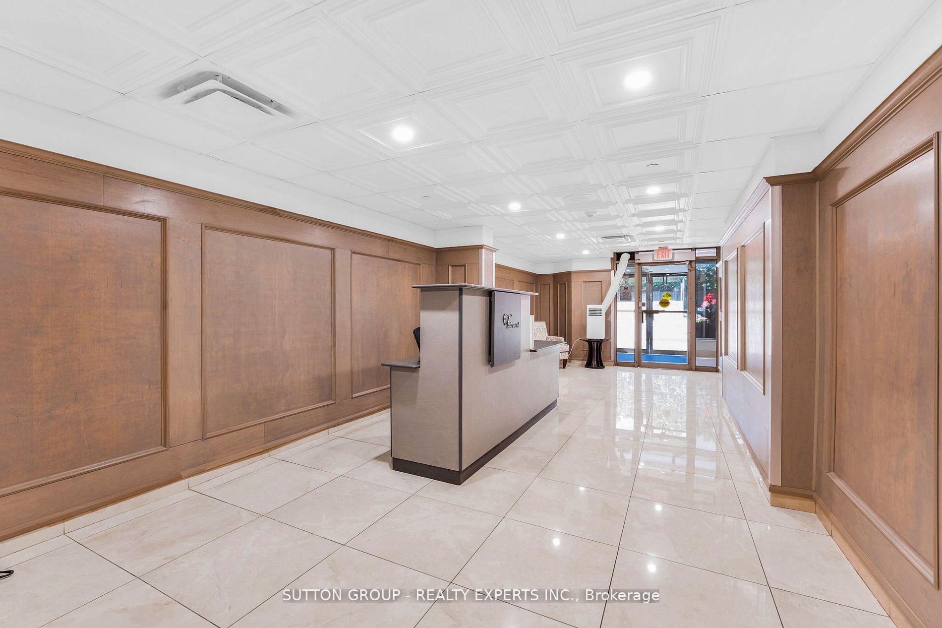 25 Fairview Rd W, #Lph8