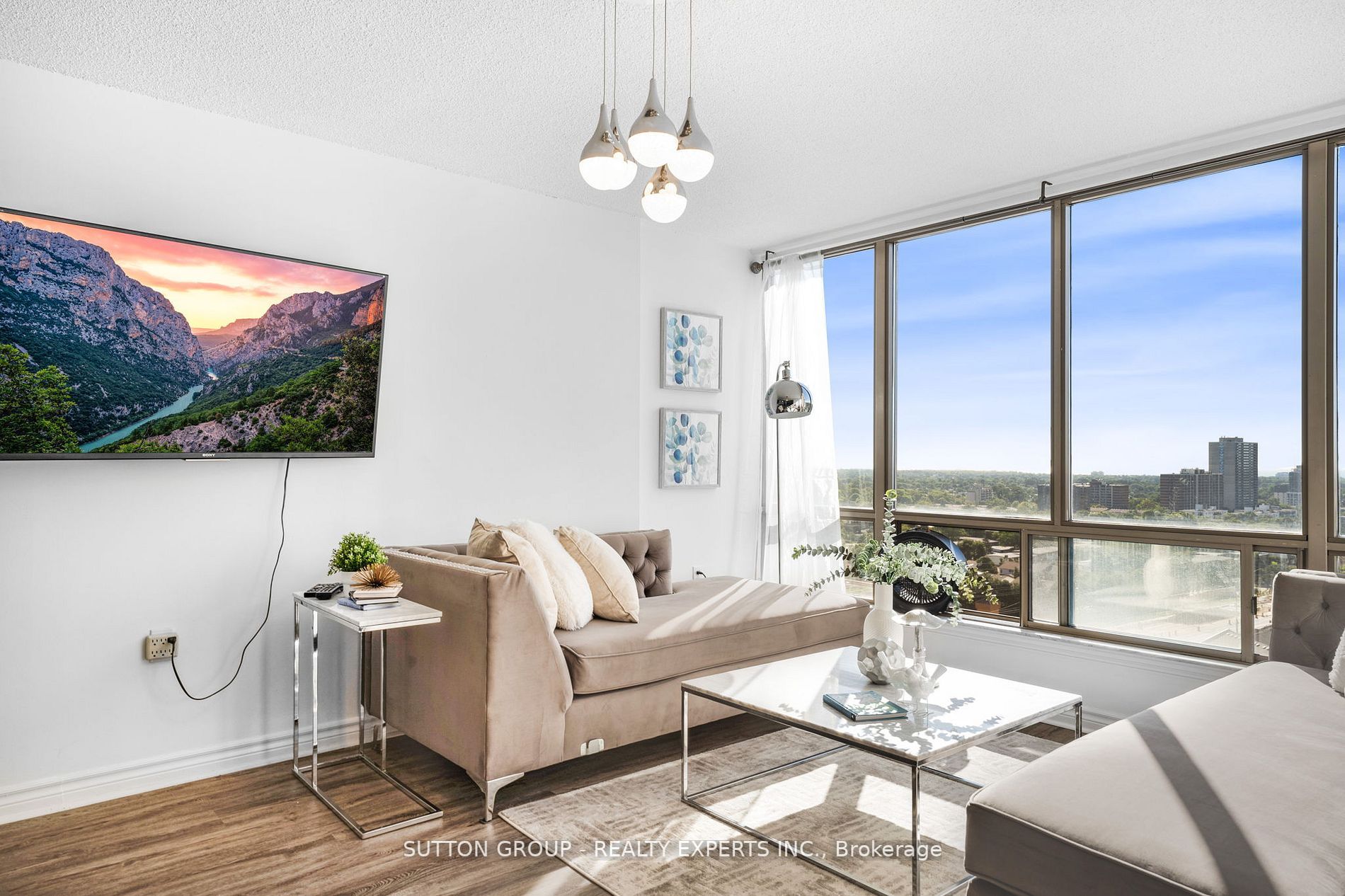 25 Fairview Rd W, #Lph8