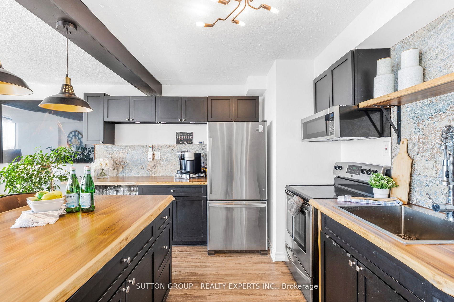 25 Fairview Rd W, #Lph8