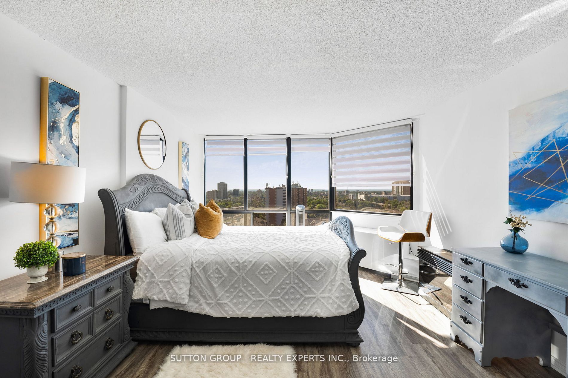 25 Fairview Rd W, #Lph8