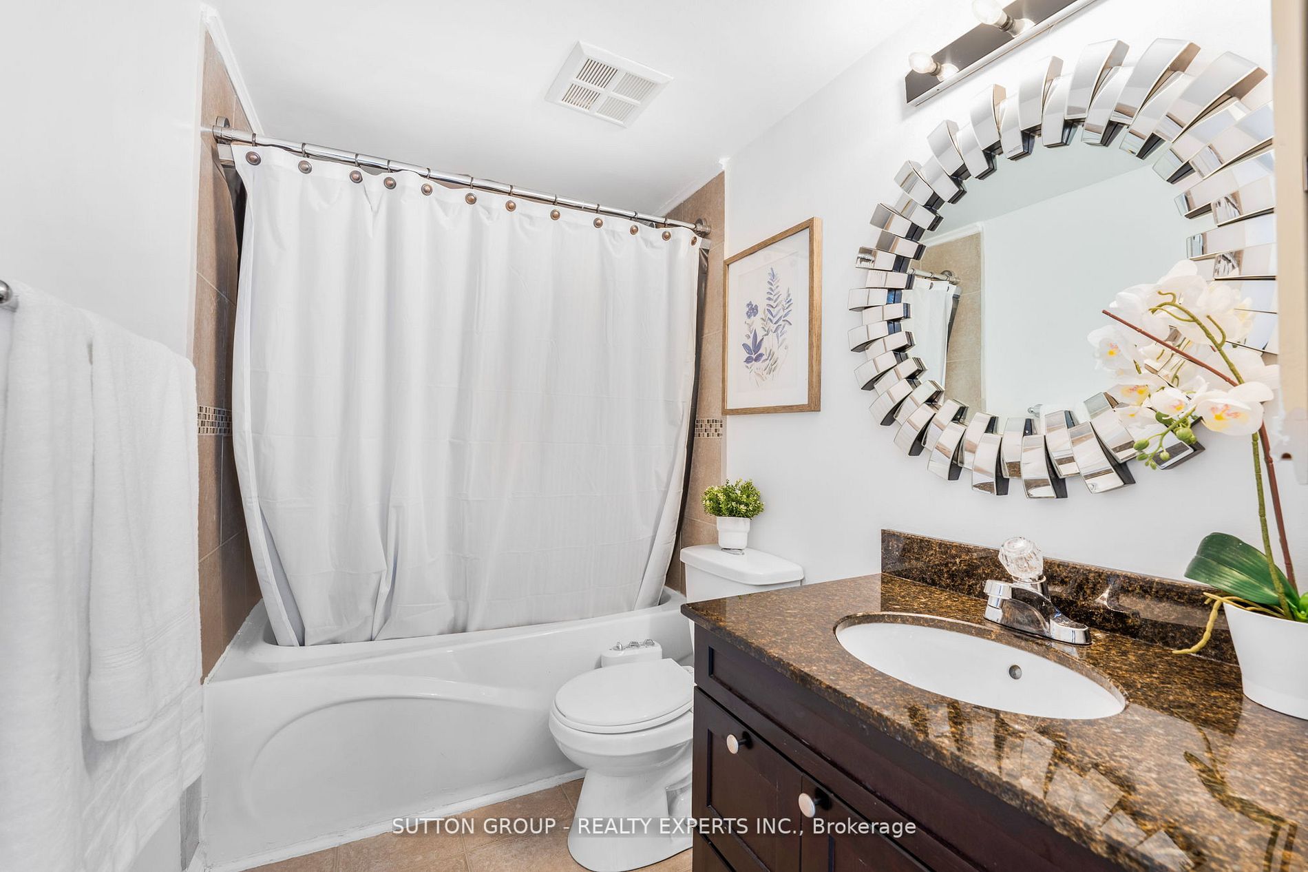 25 Fairview Rd W, #Lph8