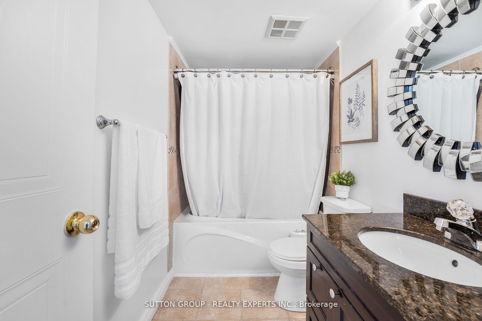 25 Fairview Rd W, #Lph8