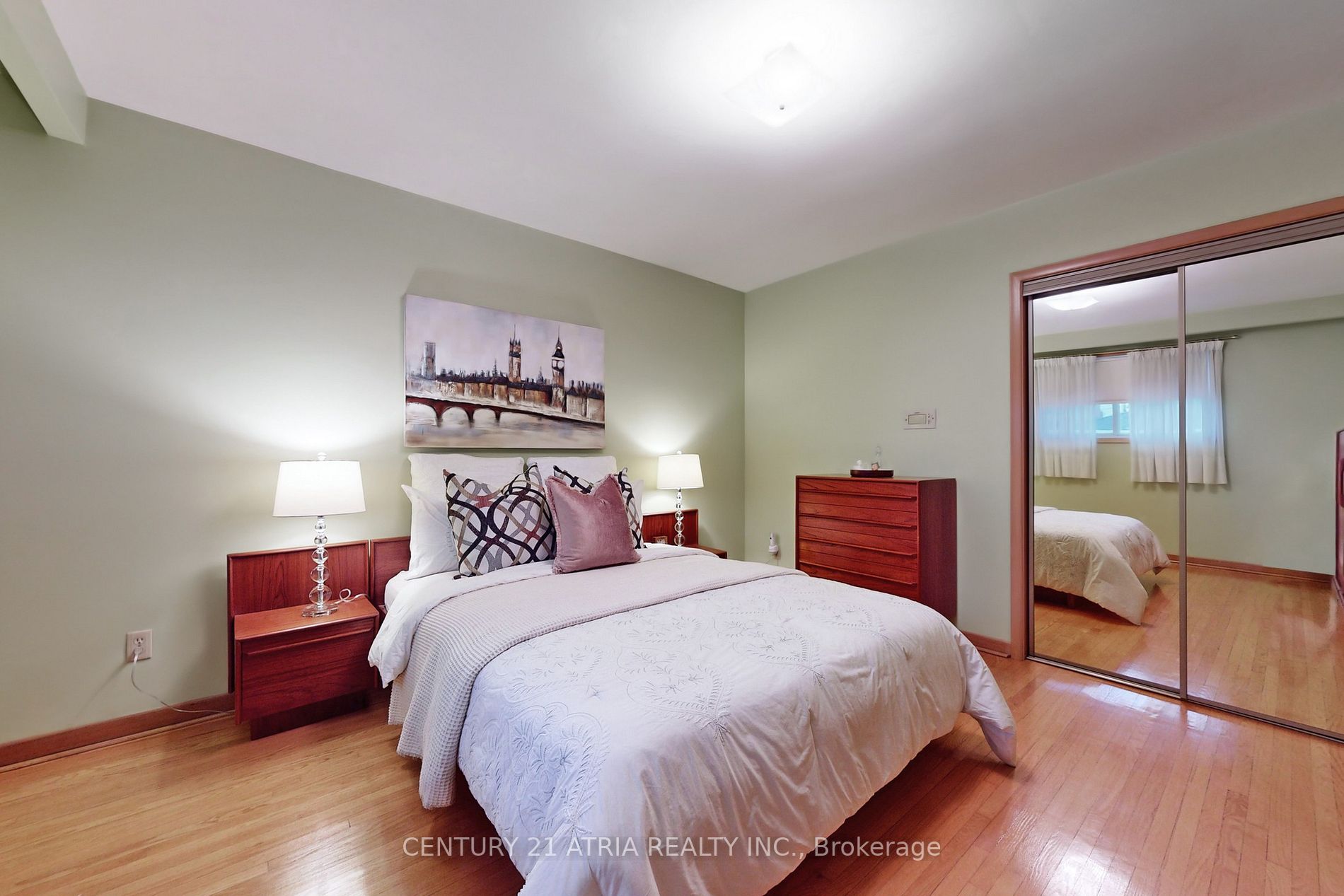 24 Keegan Cres